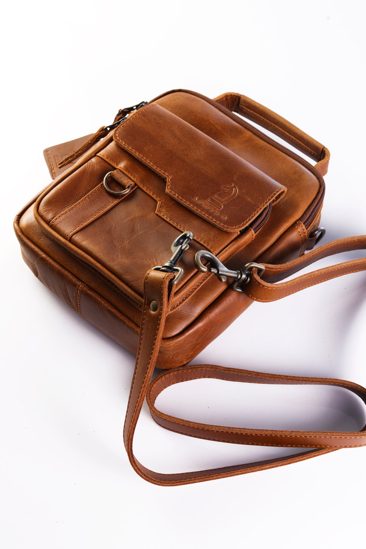 Pisco Leather Crossbody Bag